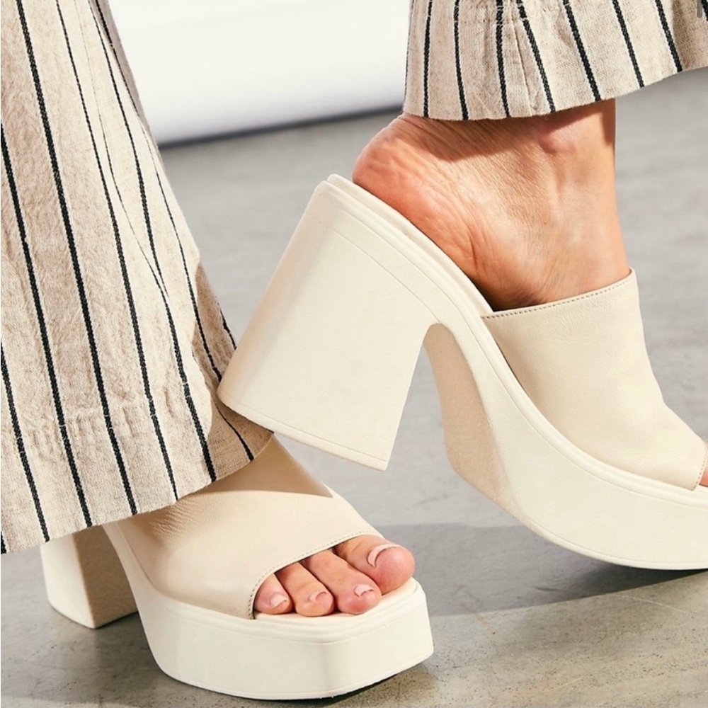 NWOB Free People ZOE platform slide sandals